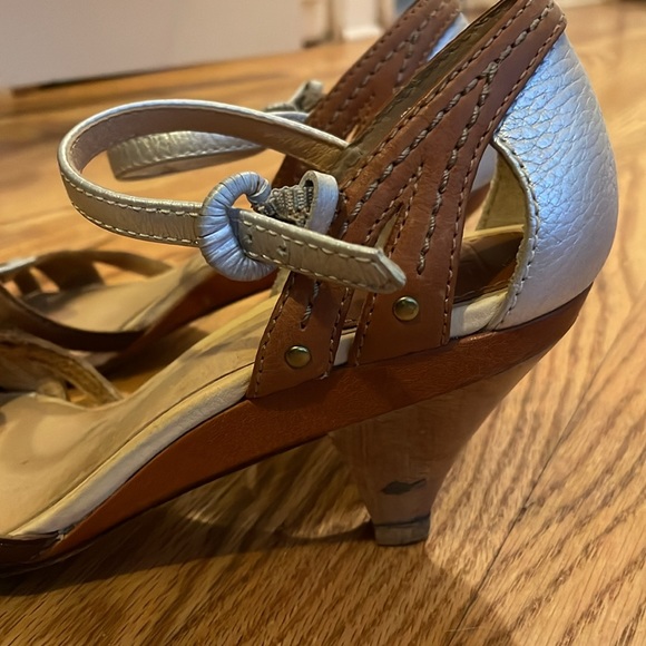 Frye kitten heel sandals. - Picture 3 of 4